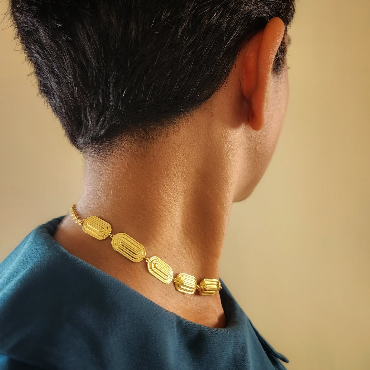 Oblong Choker