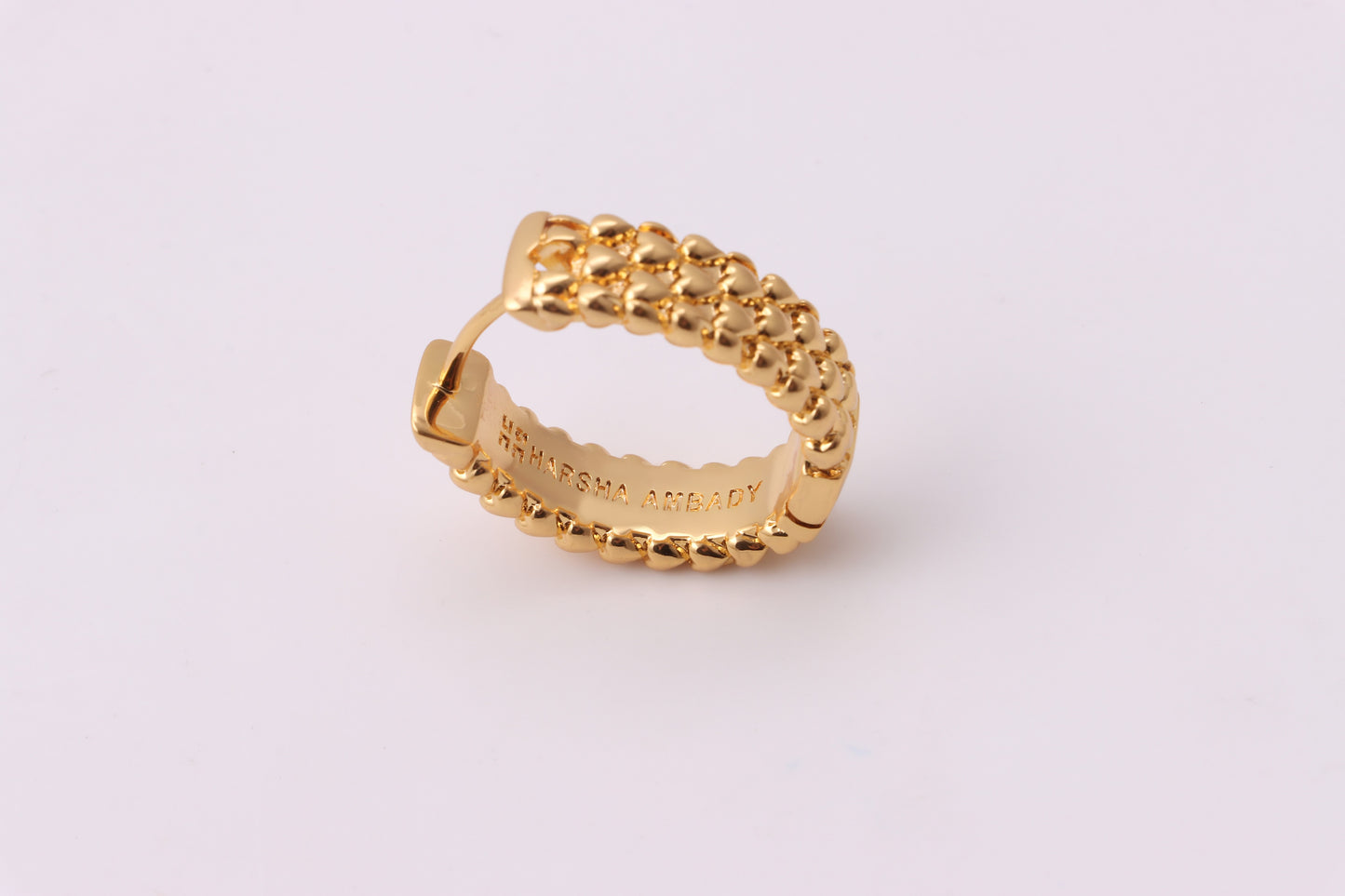 Lattice Love hoops