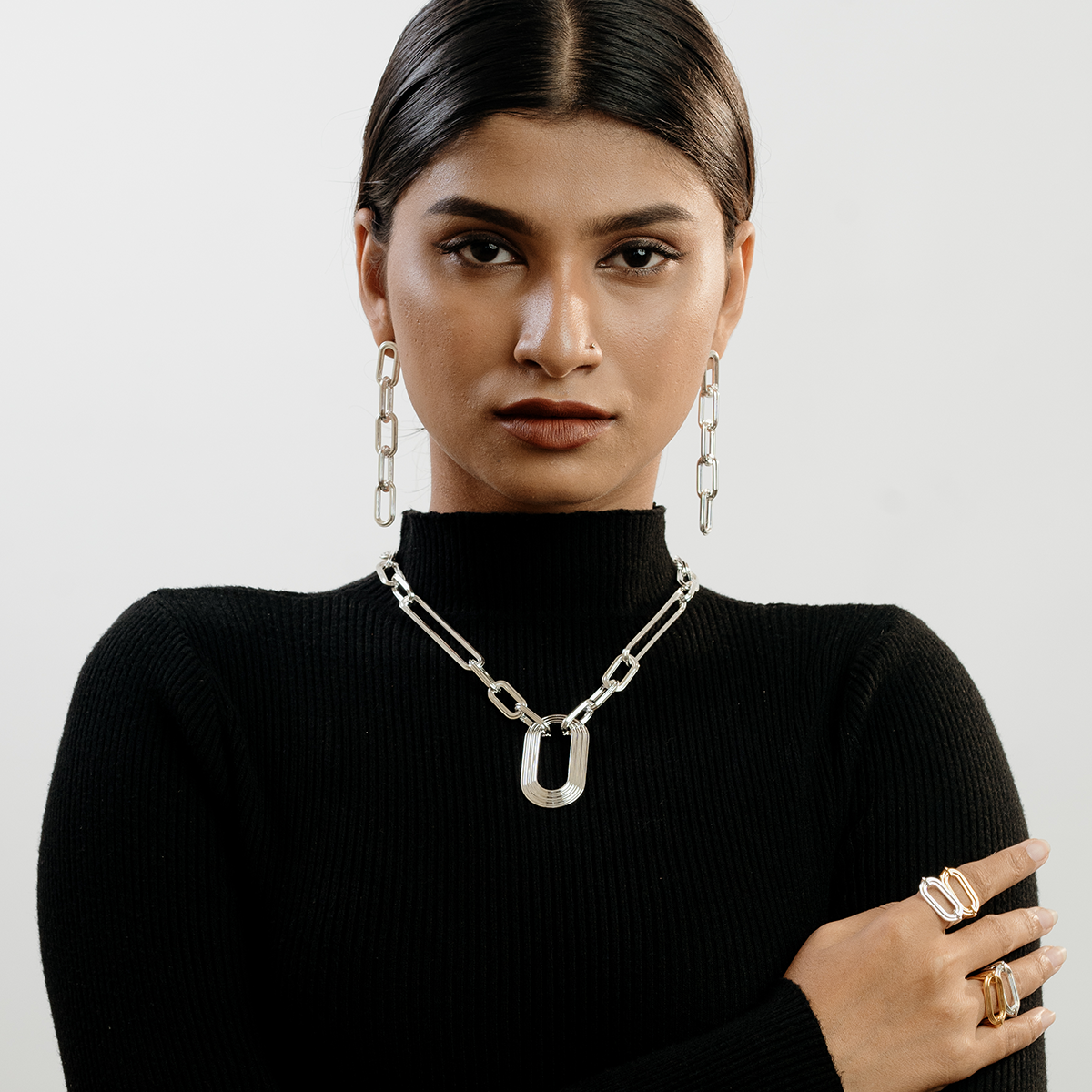 Interlace Necklace
